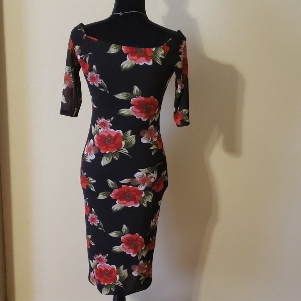 Dress - Picture 3 of 5